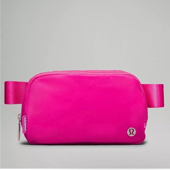 lululemon athletica Handbags - NWT Lululemon Everywhere Belt Bag Sonic Pink